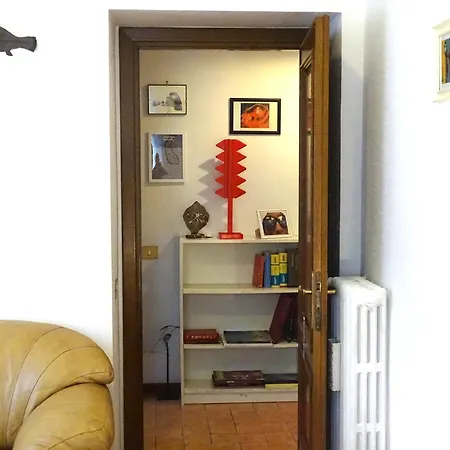 Artist House Apartment *
