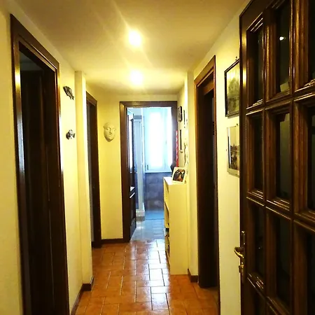 Artist House Apartment *