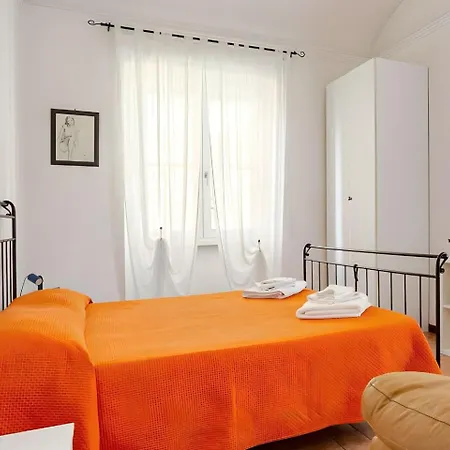 Apartmán 2 Bedroom For 4 Quiet Tram 8 To Trastevere Vatican *