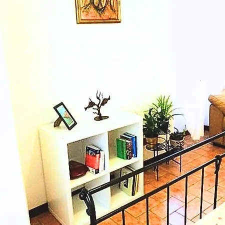 2 Bedroom For 4 Quiet Tram 8 To Trastevere Vatican Apartmán